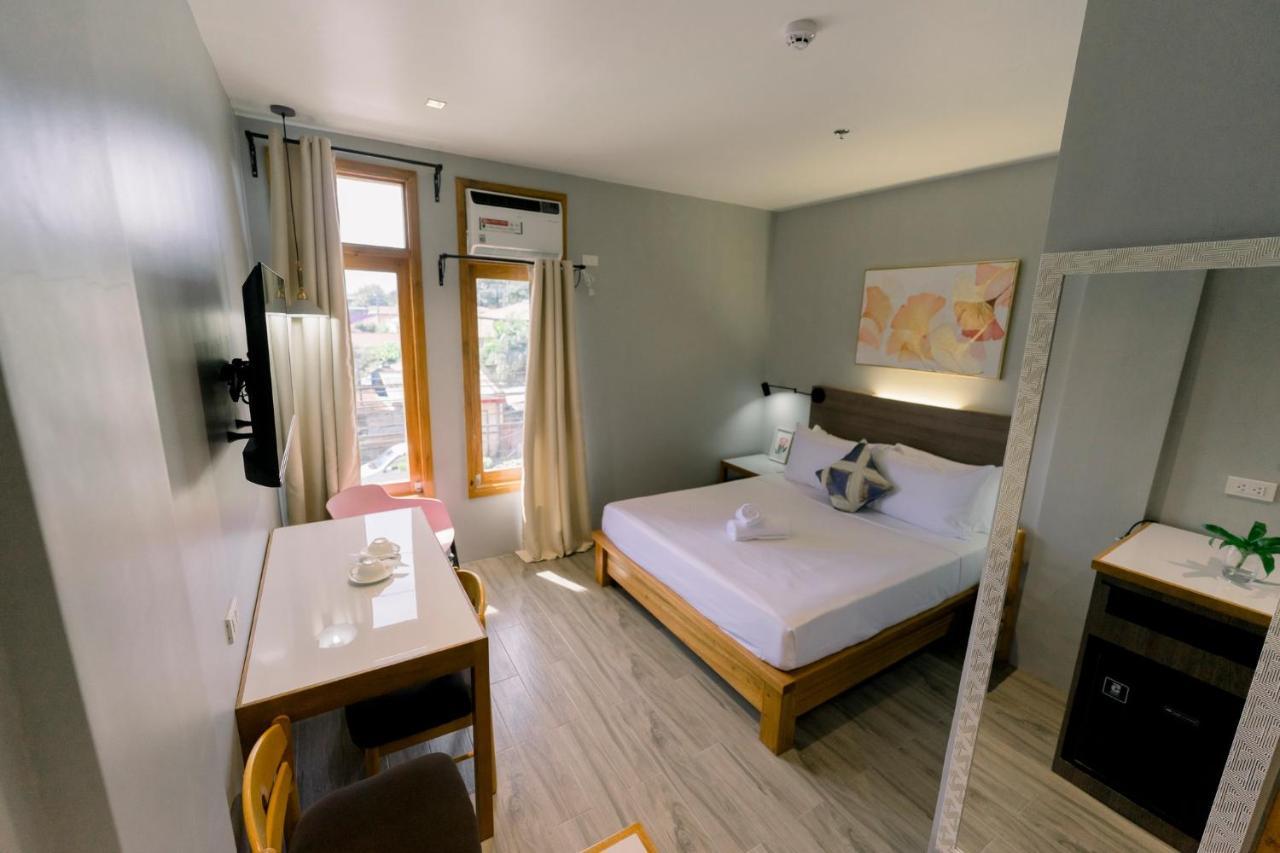 Madonna Hometel And Suites New Pandan Panabo 外观 照片