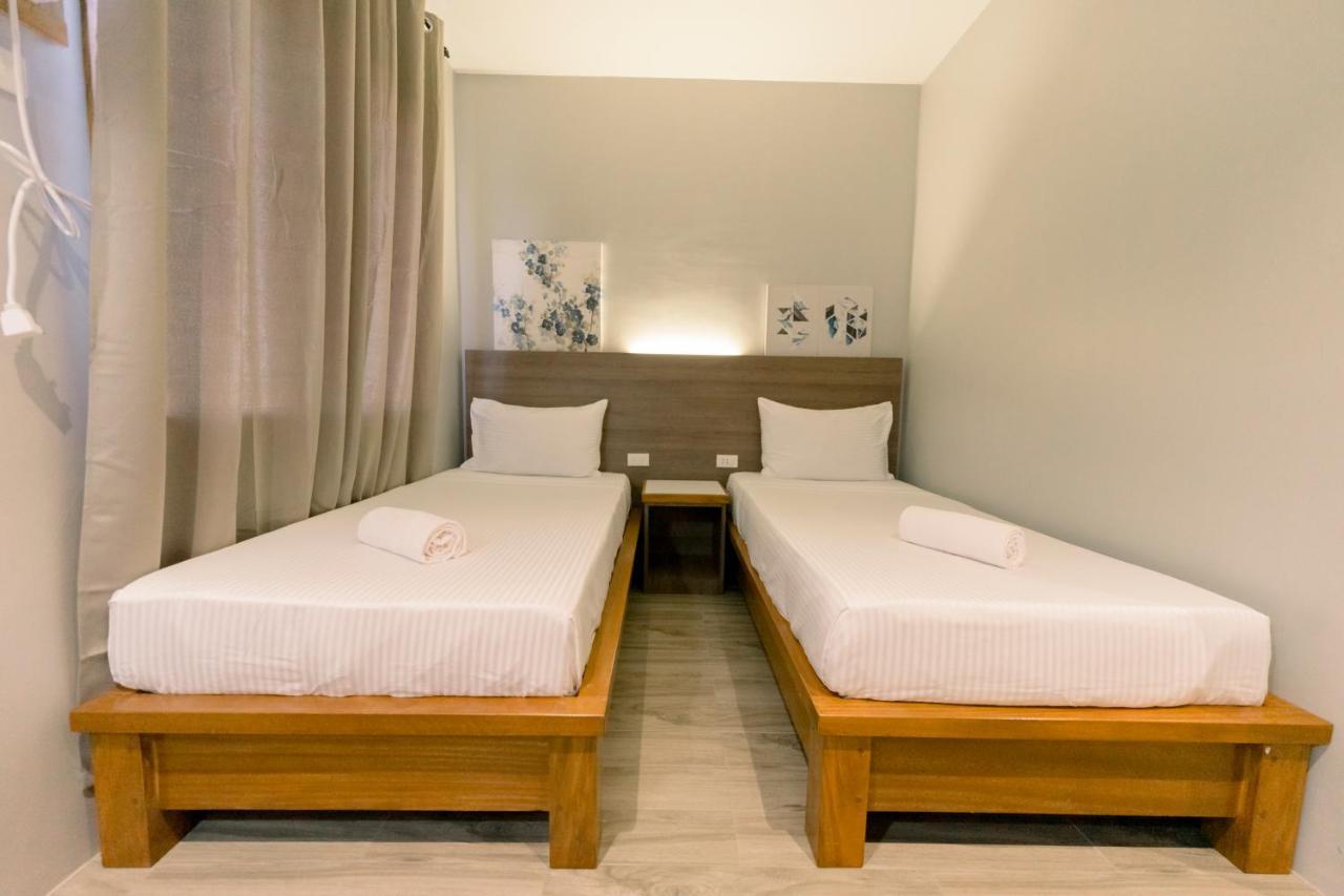 Madonna Hometel And Suites New Pandan Panabo 外观 照片