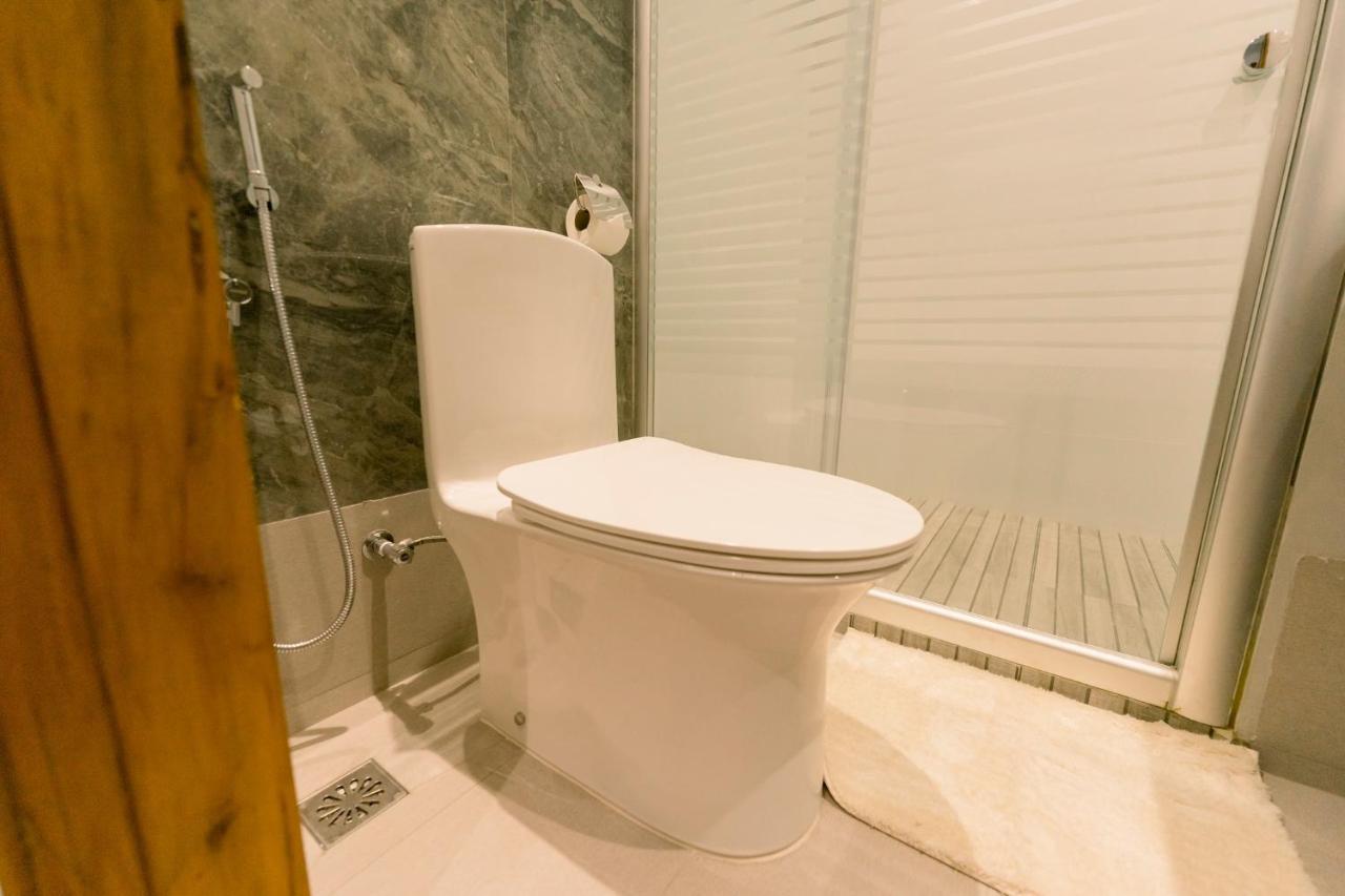 Madonna Hometel And Suites New Pandan Panabo 外观 照片
