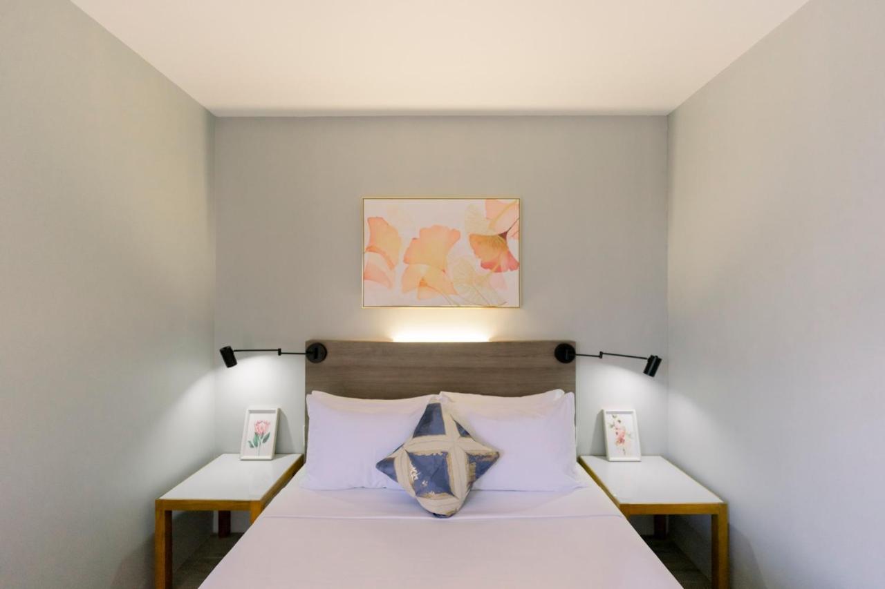 Madonna Hometel And Suites New Pandan Panabo 外观 照片