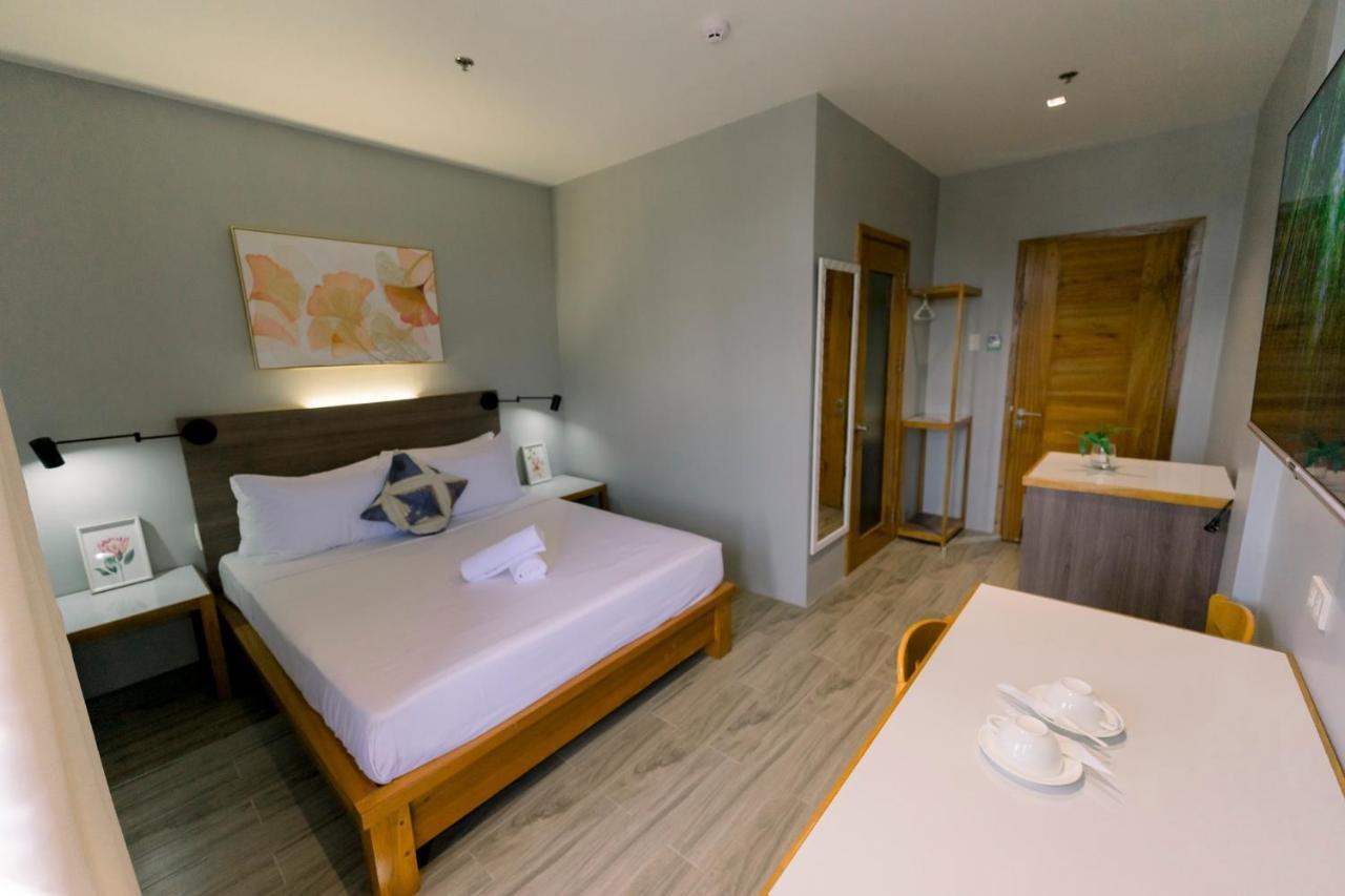 Madonna Hometel And Suites New Pandan Panabo 外观 照片