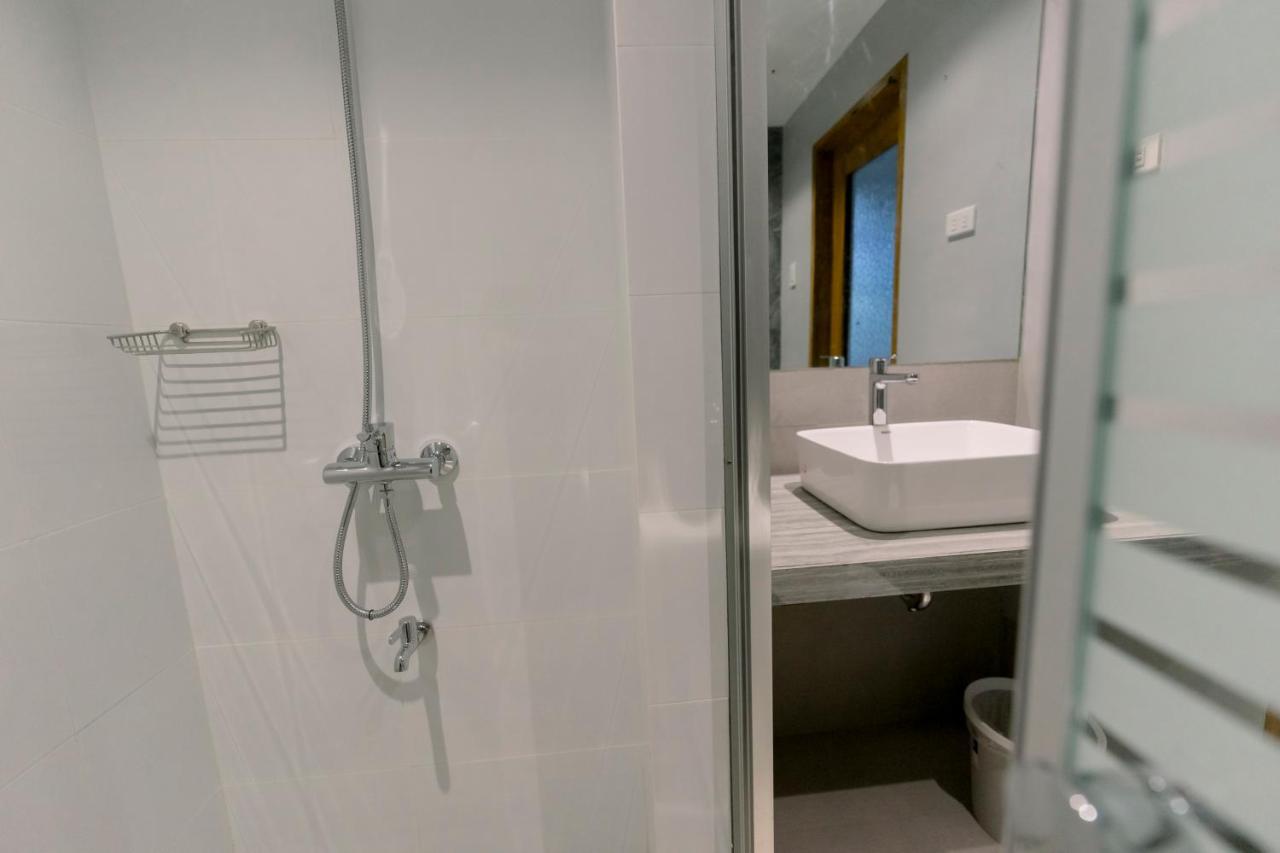 Madonna Hometel And Suites New Pandan Panabo 外观 照片